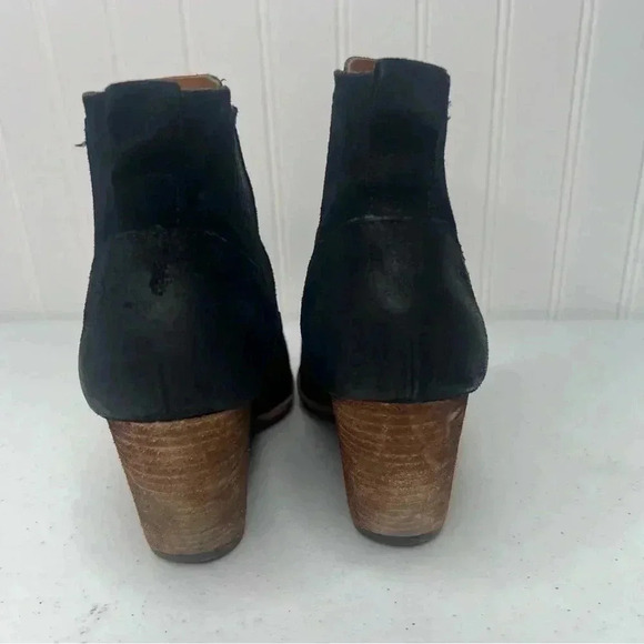 Kork-Ease Verdelet Black Burnished Suede Almond Toe Block Heel Ankle Sz 7 - Picture 4 of 13
